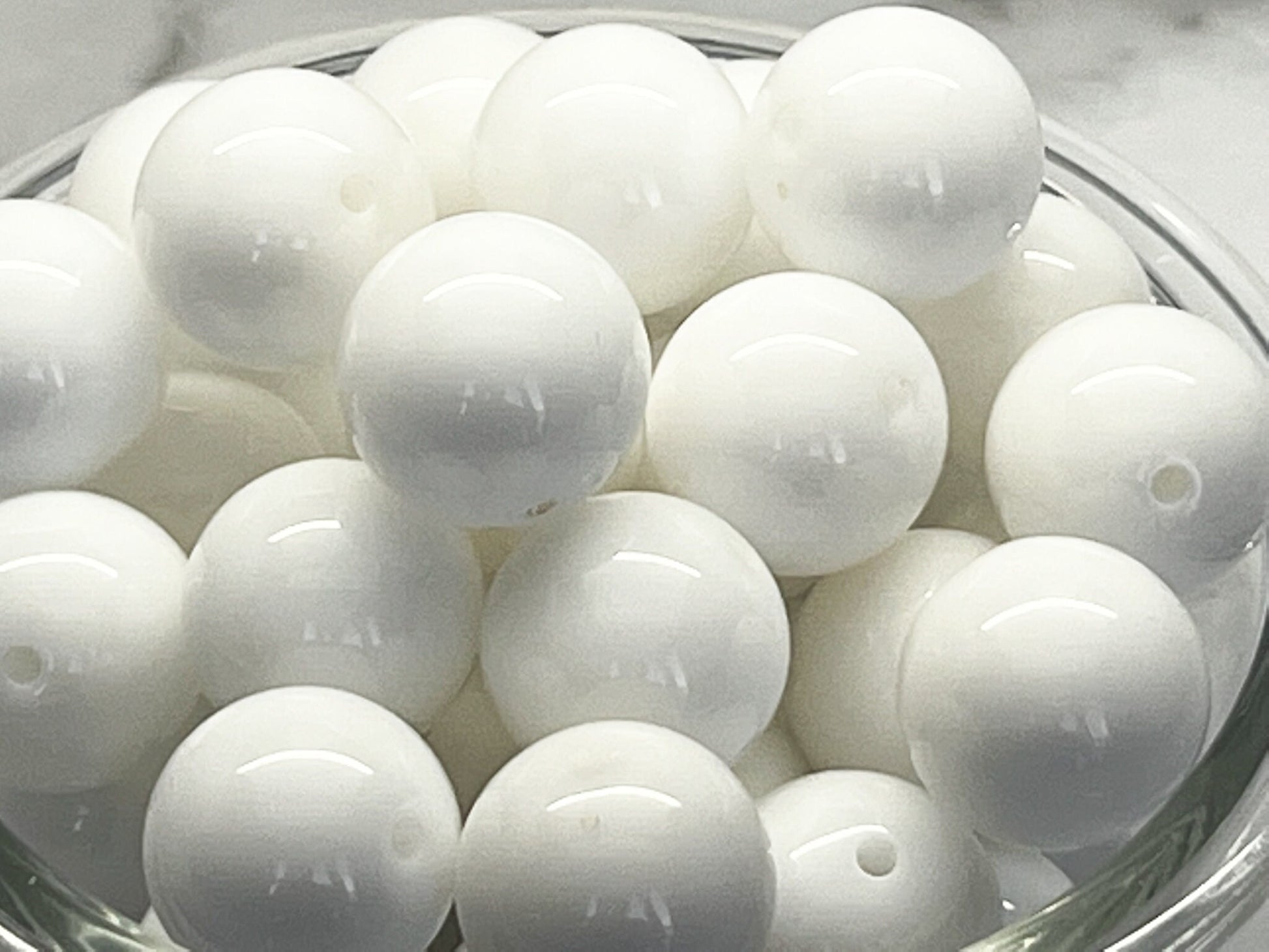 20MM White Solid Chunky Bubblegum Bead, Acrylic Bubblegum Bead, 10 Beads per order