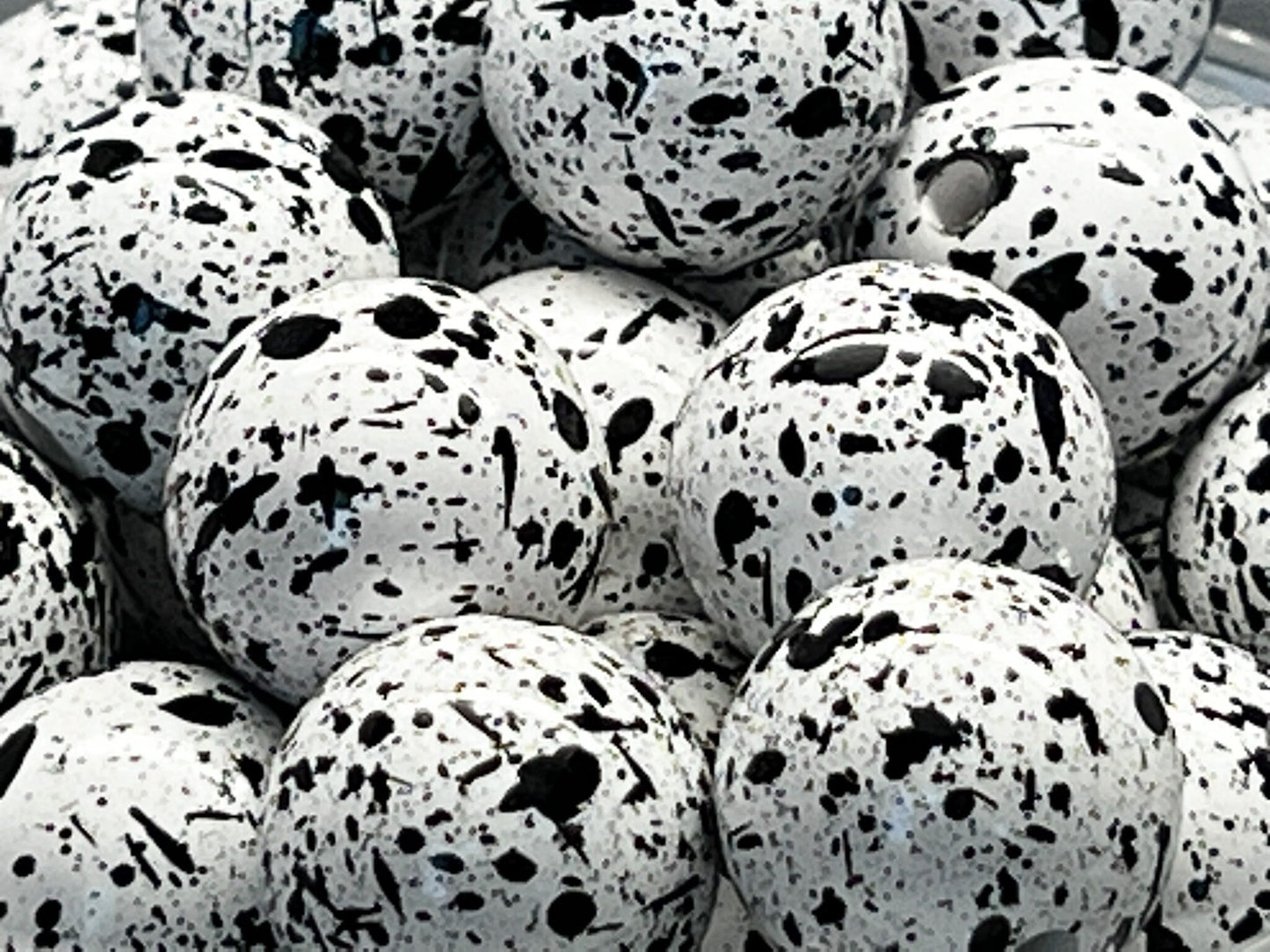 20MM White and Black Splatter Chunky Bubblegum Bead, Acrylic Bubblegum Bead, 10 Beads per order